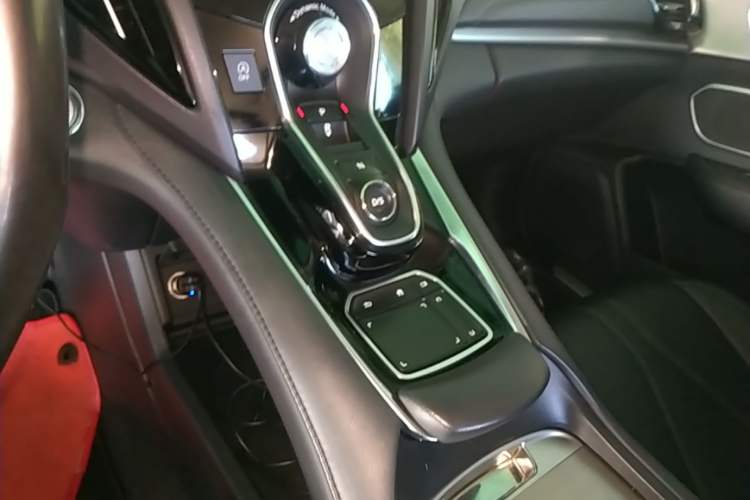 Used Acura RDX 2019 2.0T Enjoyment Version China VI Standard Gear Lever