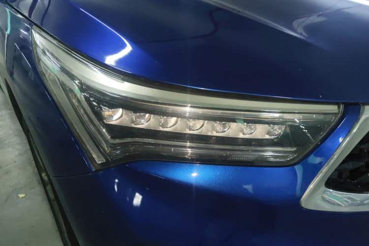 Used Acura RDX 2019 2.0T Diamond Edition SH-AWD China VI Standard Right Front Headlight