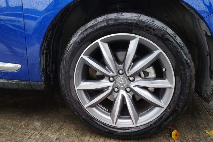 Used Acura RDX 2019 2.0T Smart Enjoyment Version SH-AWD China VI Right Front Wheel Hub