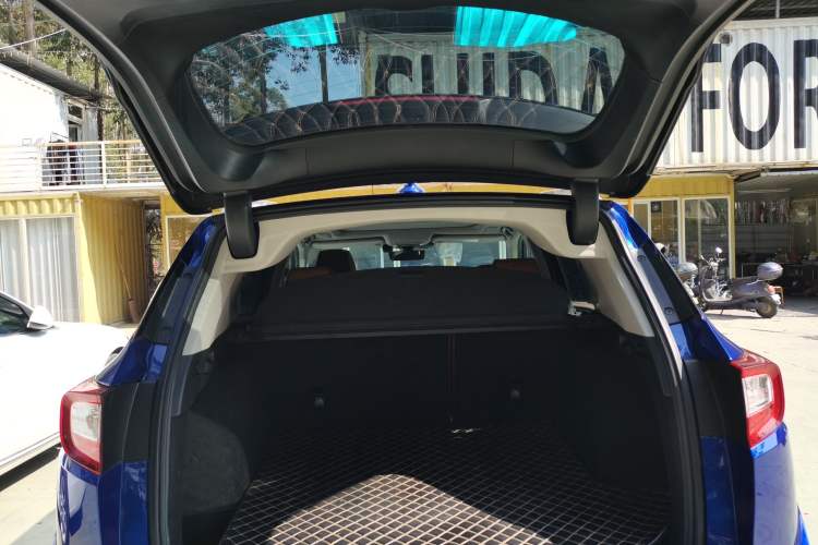 Used Acura RDX 2019 2.0T Diamond Edition SH-AWD China VI Standard Trunk