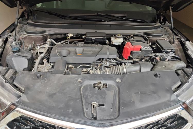 Used Acura RDX 2019 2.0T Enjoyment Version China VI Standard Engine Bay