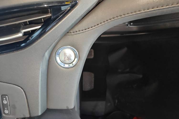 Used Acura RDX 2019 2.0T Comfort Edition China V Standard Interior 1