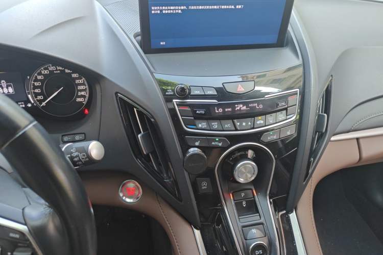 Used Acura RDX 2019 2.0T Luxury Edition China VI Standard Audio And AC Panel