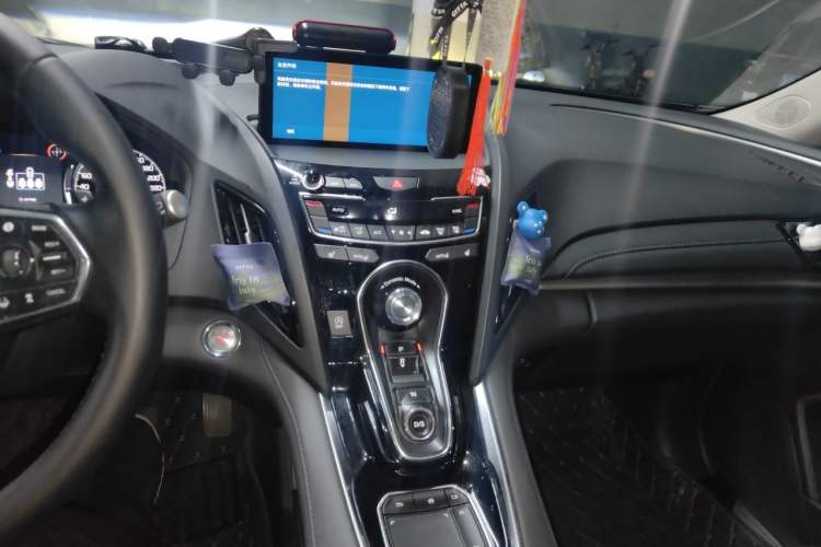 Used Acura RDX 2019 2.0T Smart Enjoyment Version SH-AWD China V Standard Audio And AC Panel