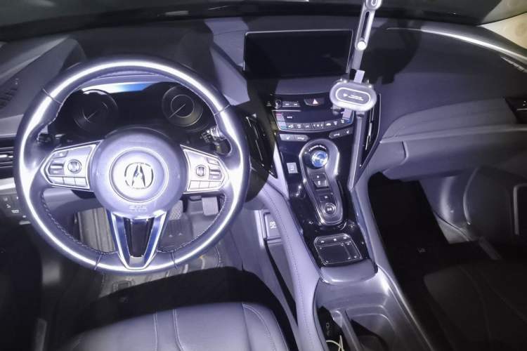 Used Acura RDX 2019 2.0T Smart Enjoyment Version SH-AWD China V Standard Center Console