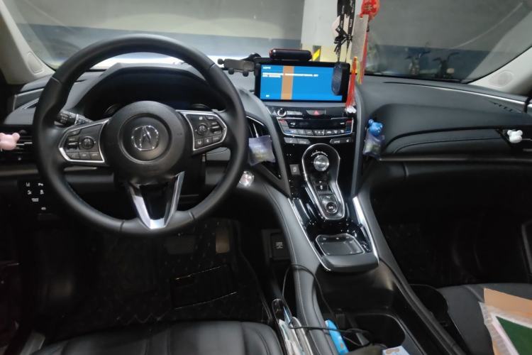 Used Acura RDX 2019 2.0T Smart Enjoyment Version SH-AWD China V Standard Center Console