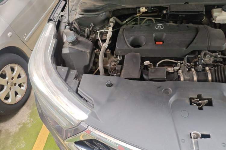 Used Acura RDX 2019 2.0T Smart Enjoyment Version SH-AWD China VI Engine Bay Right