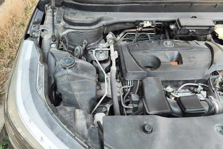 Used Acura RDX 2019 2.0T Smart Enjoyment Version SH-AWD China VI Engine Bay Right