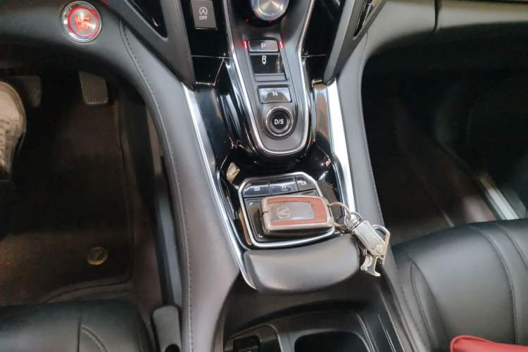 Used Acura RDX 2019 2.0T Smart Enjoyment Version SH-AWD China VI Gear Lever