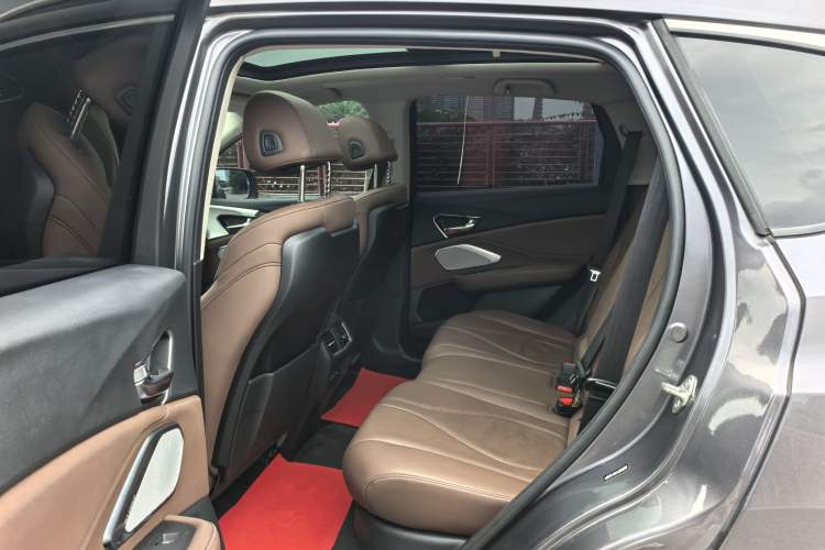 Used Acura RDX 2019 2.0T Luxury Edition China VI Standard Interior 2