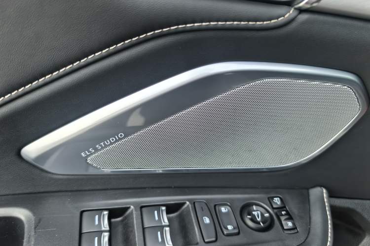Used Acura RDX 2019 2.0T Luxury Edition China VI Standard Interior 6