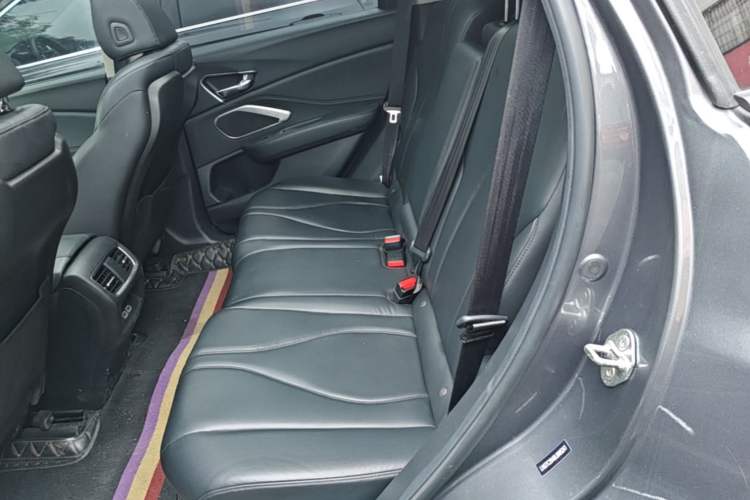 Used Acura RDX 2019 2.0T Smart Enjoyment Version SH-AWD China VI Left Rear Seat