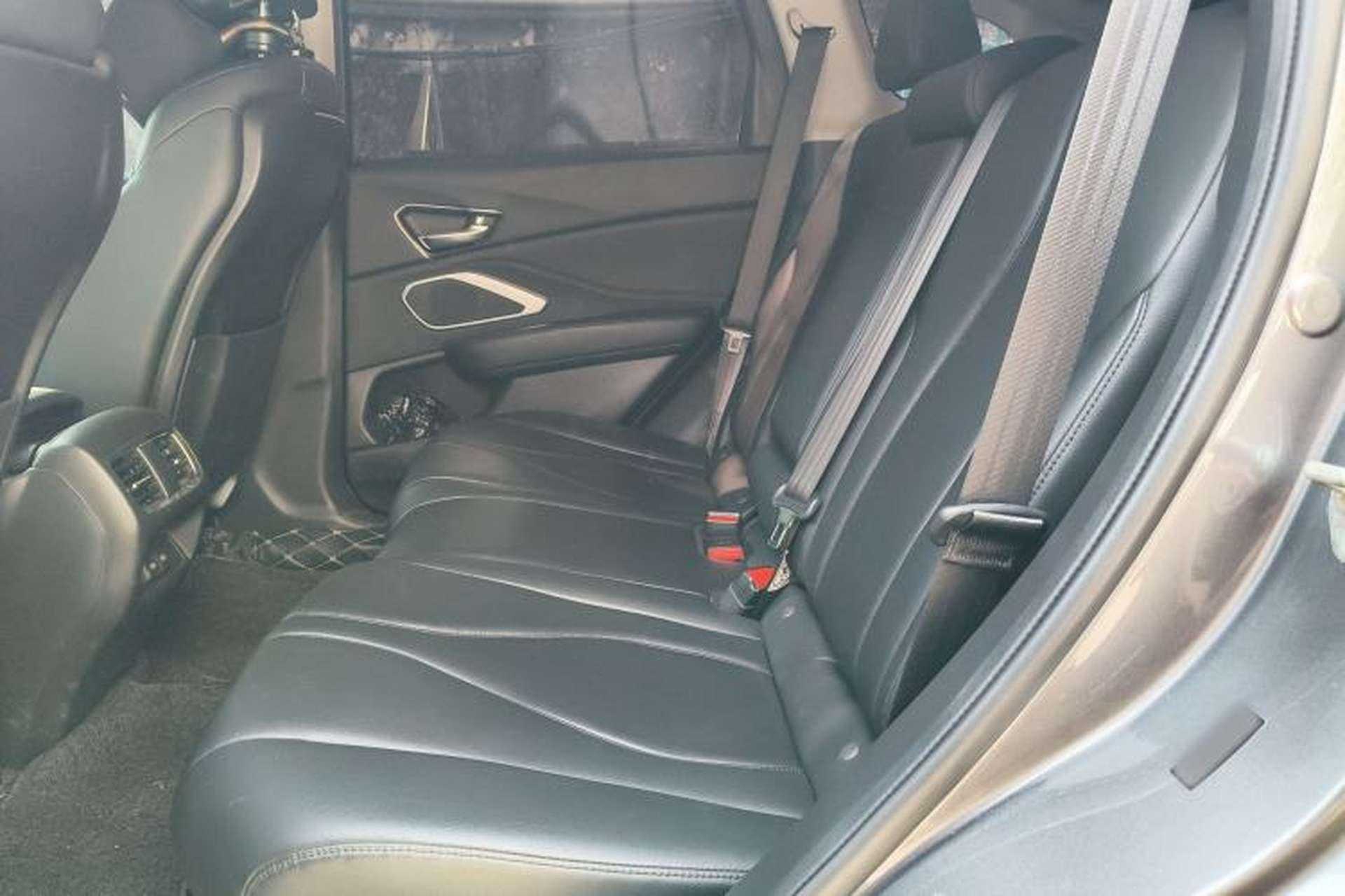 Used Acura RDX 2019 2.0T Smart Enjoyment Version SH-AWD China VI Left Rear Seat