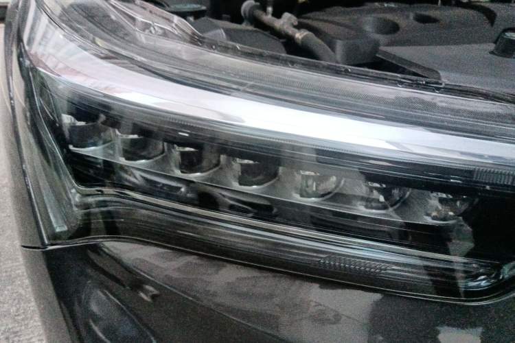 Used Acura RDX 2019 2.0T Smart Enjoyment Version SH-AWD China V Standard Right Front Headlight