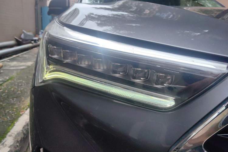 Used Acura RDX 2019 2.0T Diamond Edition SH-AWD China VI Standard Right Front Headlight