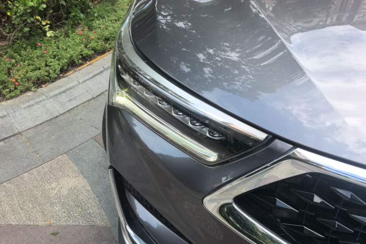 Used Acura RDX 2019 2.0T Diamond Edition SH-AWD China VI Standard Right Front Headlight