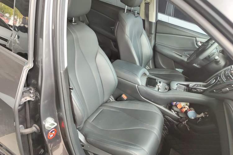 Used Acura RDX 2019 2.0T Smart Enjoyment Version SH-AWD China VI Right Front Seat