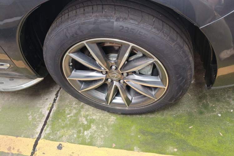 Used Acura RDX 2019 2.0T Smart Enjoyment Version SH-AWD China VI Right Front Wheel Hub