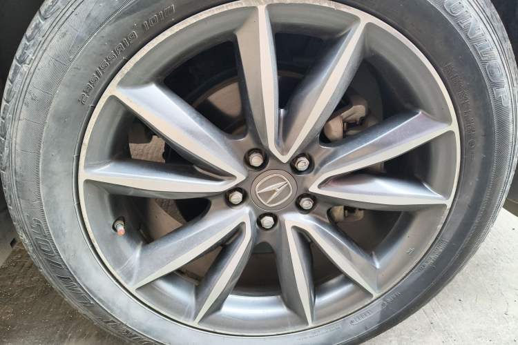 Used Acura RDX 2019 2.0T Smart Enjoyment Version SH-AWD China VI Right Front Wheel Hub