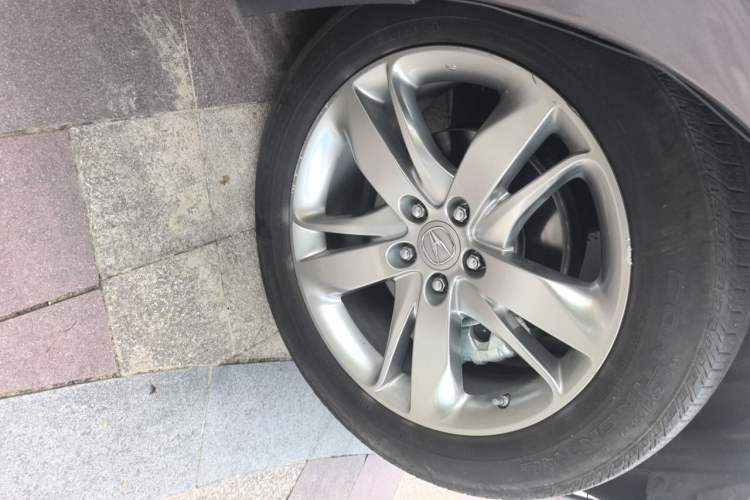 Used Acura RDX 2019 2.0T Diamond Edition SH-AWD China VI Standard Right Front Wheel Hub