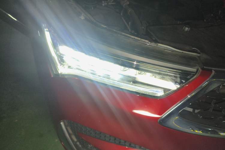 Used Acura RDX 2019 2.0T Diamond Edition SH-AWD China VI Standard Right Front Headlight