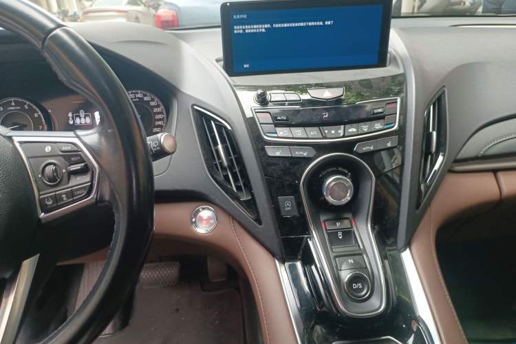 Used Acura RDX 2019 2.0T Luxury Edition China VI Standard Audio And AC Panel