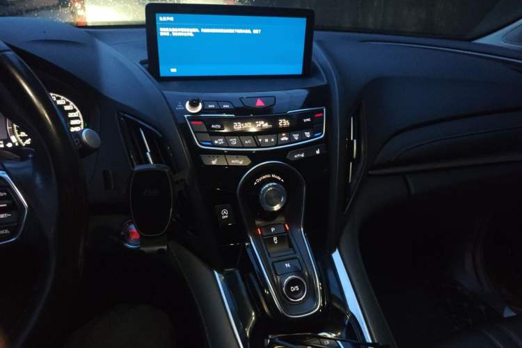 Used Acura RDX 2019 2.0T Smart Enjoyment Version SH-AWD China VI Audio And AC Panel