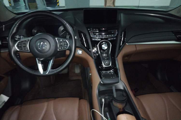Used Acura RDX 2019 2.0T Diamond Edition SH-AWD China VI Standard Center Console