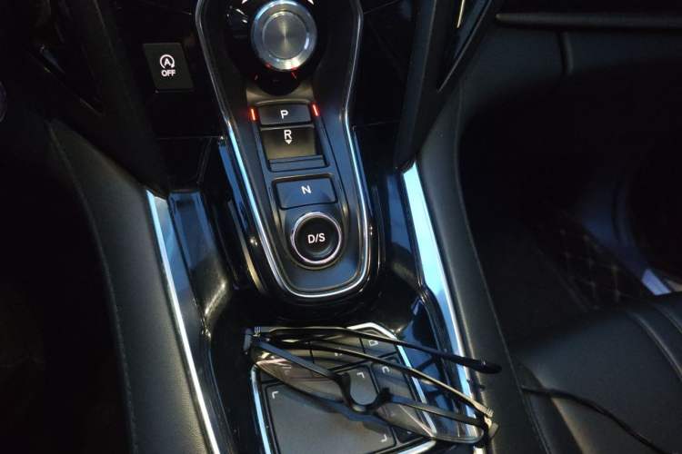 Used Acura RDX 2019 2.0T Smart Enjoyment Version SH-AWD China VI Gear Lever