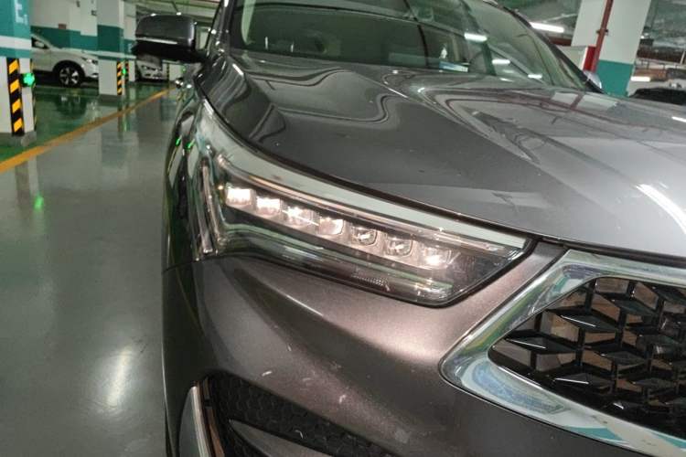 Used Acura RDX 2019 2.0T Enjoyment Version China VI Standard Right Front Headlight