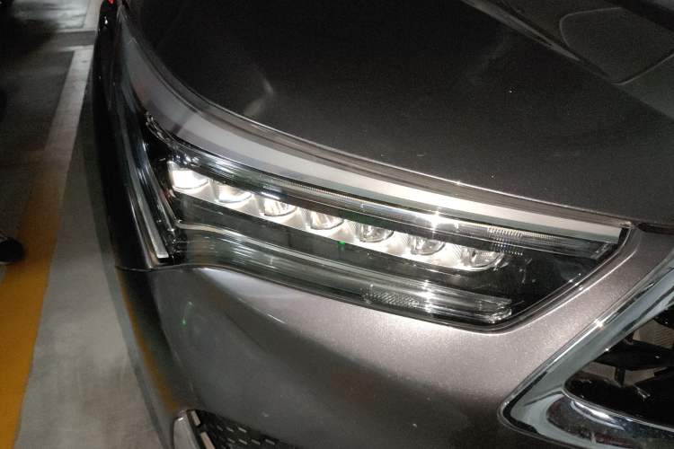 Used Acura RDX 2019 2.0T Luxury Edition China VI Standard Right Front Headlight