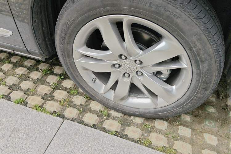Used Acura RDX 2019 2.0T Diamond Edition SH-AWD China VI Standard Right Front Wheel Hub