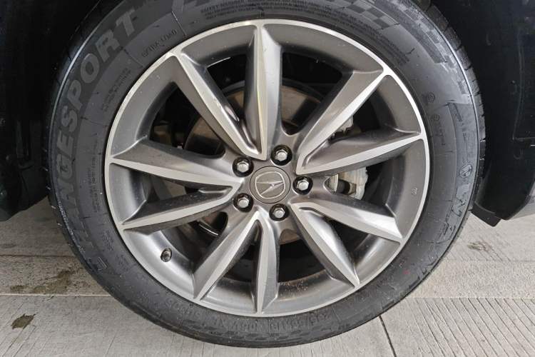 Used Acura RDX 2019 2.0T Enjoyment Version China V Standard Right Front Wheel Hub