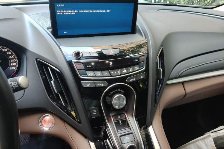 Used Acura RDX 2019 2.0T Luxury Edition China VI Standard Audio And AC Panel