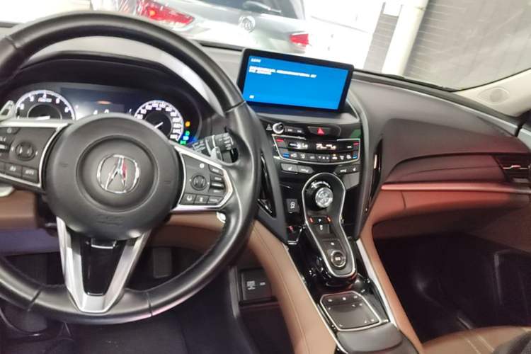 Used Acura RDX 2019 2.0T Luxury Edition China VI Standard Center Console