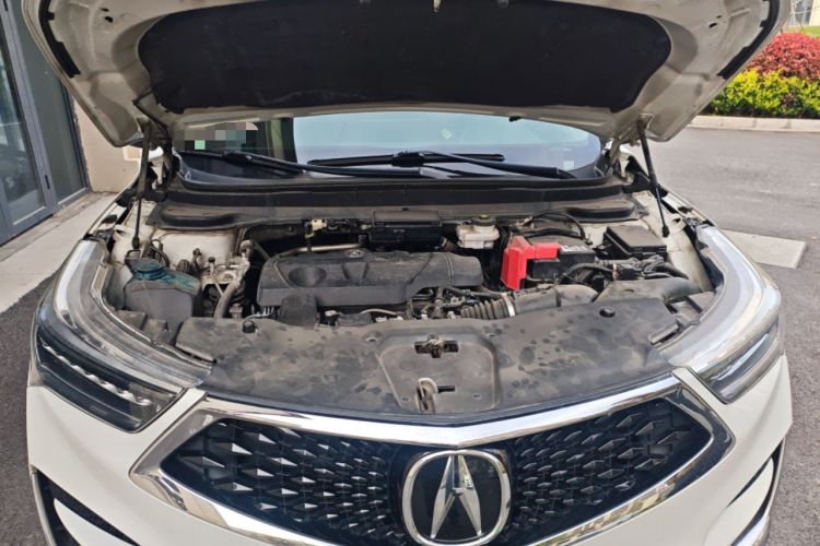 Used Acura RDX 2019 2.0T Enjoyment Version China VI Standard Engine Bay