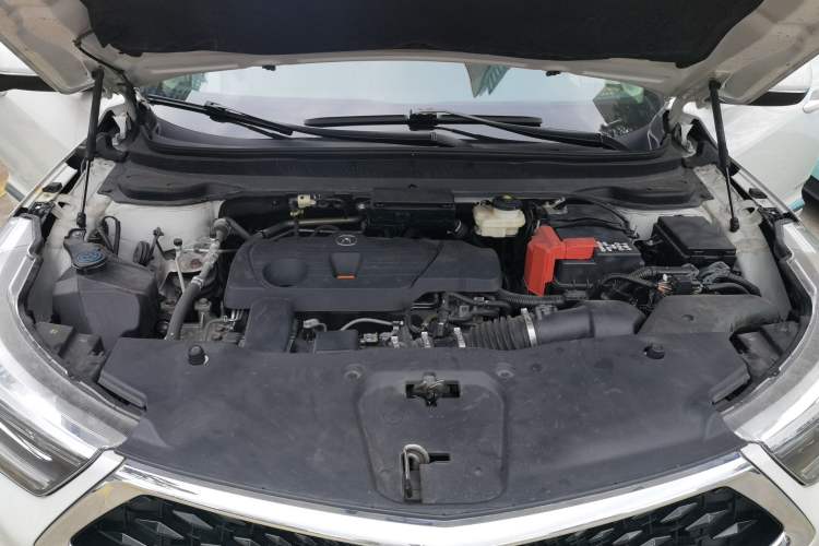 Used Acura RDX 2019 2.0T Luxury Edition China VI Standard Engine Bay