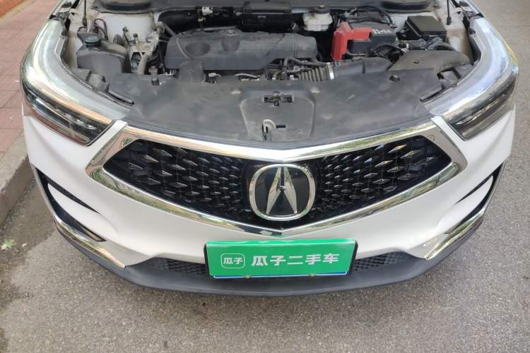 Used Acura RDX 2019 2.0T Luxury Edition China VI Standard Engine Bay