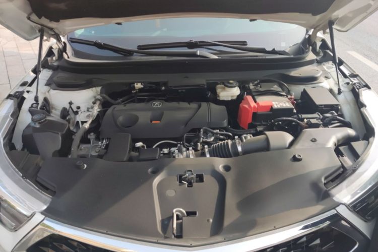 Used Acura RDX 2019 2.0T Enjoyment Version China VI Standard Engine Bay