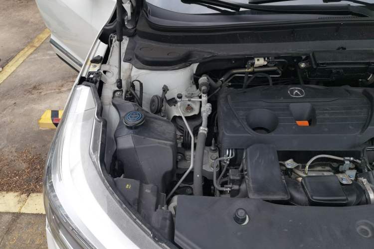 Used Acura RDX 2019 2.0T Luxury Edition China VI Standard Engine Bay Right