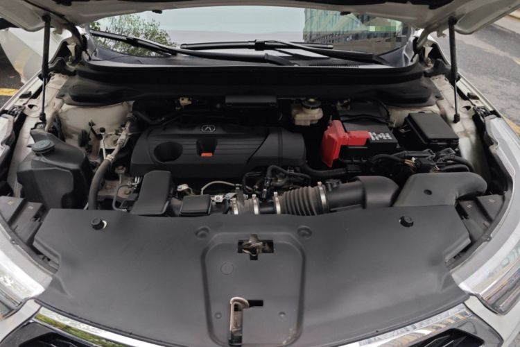 Used Acura RDX 2019 2.0T Enjoyment Version China VI Standard Engine Bay