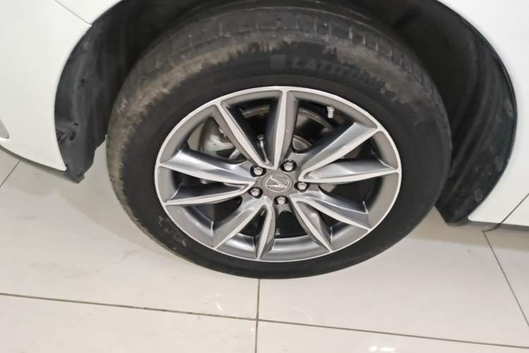 Used Acura RDX 2019 2.0T Luxury Edition China VI Standard Exterior 4