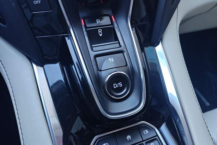 Used Acura RDX 2019 2.0T Diamond Edition SH-AWD China VI Standard Gear Lever