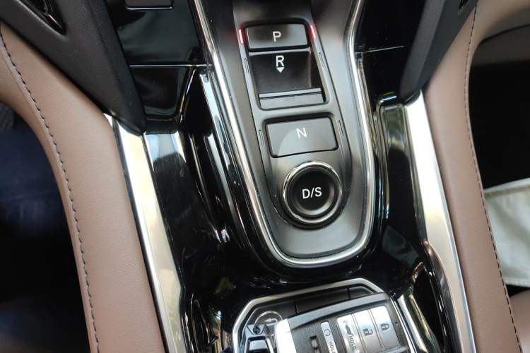 Used Acura RDX 2019 2.0T Luxury Edition China VI Standard Gear Lever