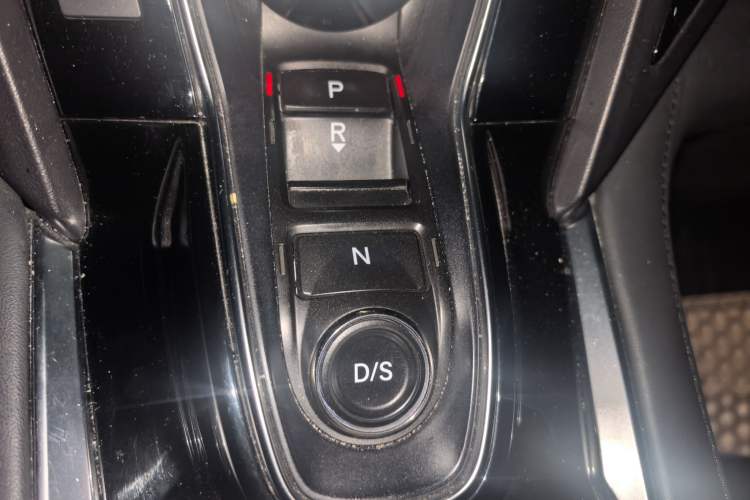 Used Acura RDX 2019 2.0T Enjoyment Version China VI Standard Gear Lever