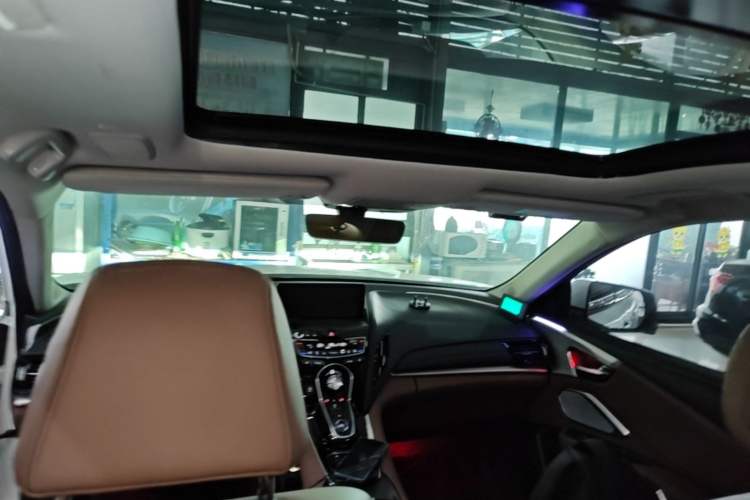Used Acura RDX 2019 2.0T Luxury Edition China VI Standard Headliner