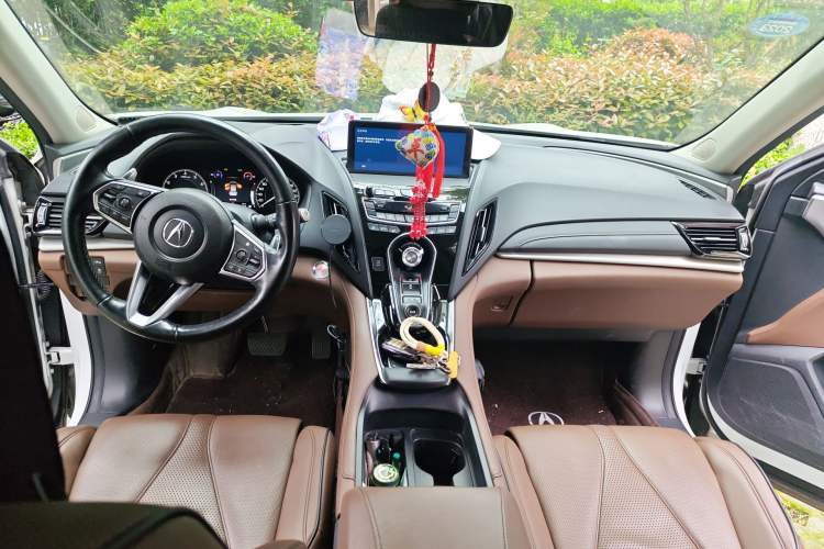 Used Acura RDX 2019 2.0T Diamond Edition SH-AWD China VI Standard Interior 2