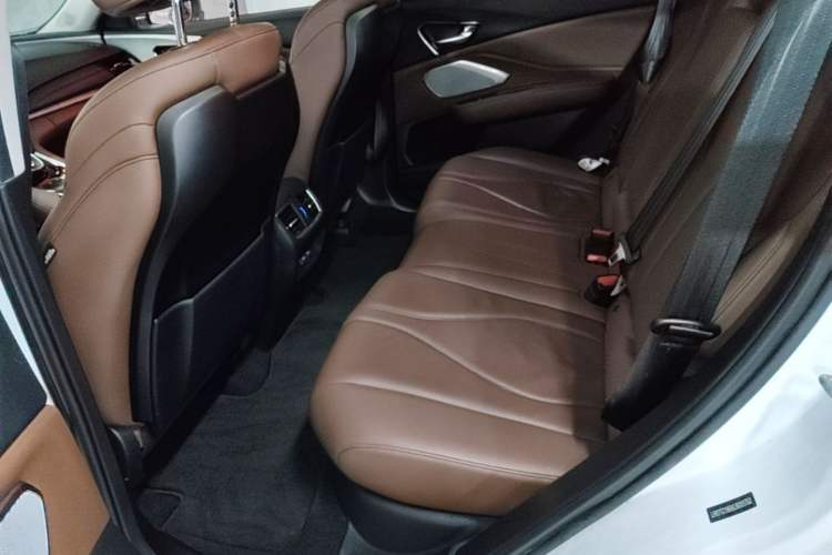 Used Acura RDX 2019 2.0T Luxury Edition China VI Standard Left Rear Seat