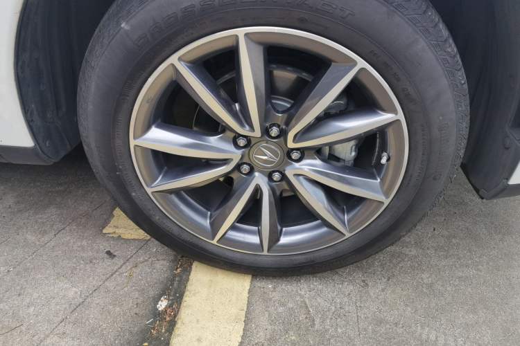 Used Acura RDX 2019 2.0T Luxury Edition China VI Standard Right Front Wheel Hub