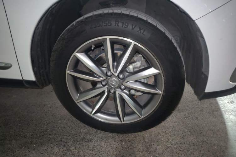 Used Acura RDX 2019 2.0T Enjoyment Version China V Standard Right Front Wheel Hub